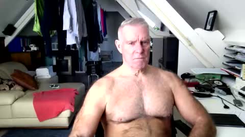 Snapshot of stevetwo chatting on March 2026 12:23:01 PM stevetwo online show from March 2026 12:23:01 PM