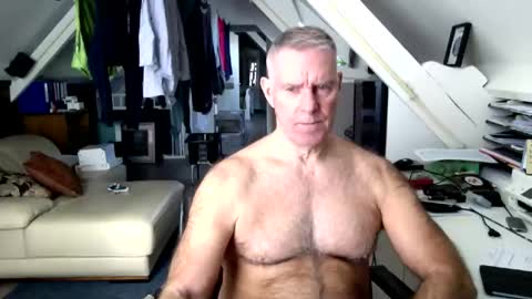 Snapshot of stevetwo chatting on March 2026 12:11:01 PM stevetwo online show from March 2026 12:11:01 PM