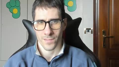 Snapshot of stevex870 chatting on November 2025 01:00:02 PM Steve online show from November 2025 01:00:02 PM