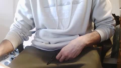 Snapshot of stevo69697 chatting on February 2025 08:04:02 PM Chillguy online show from February 2025 08:04:02 PM