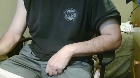 Snapshot of stevo69697 chatting on October 2025 04:48:01 AM Chillguy online show from October 2025 04:48:01 AM