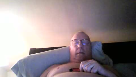 Snapshot of stew1014 chatting on December 2024 10:26:02 AM bobby online show from December 2024 10:26:02 AM