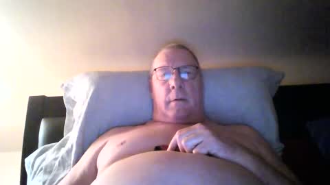 Snapshot of stew1014 chatting on December 2024 09:50:02 AM bobby online show from December 2024 09:50:02 AM