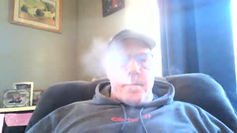Snapshot of stew1014 chatting on January 2025 02:07:02 PM bobby online show from January 2025 02:07:02 PM