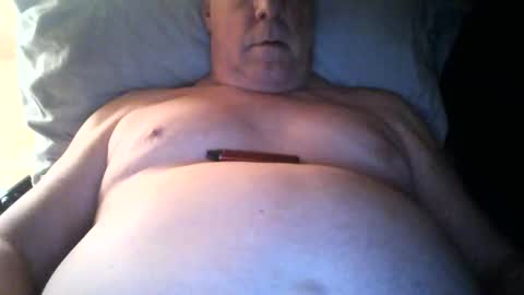 Snapshot of stew1014 chatting on January 2025 09:49:02 AM bobby online show from January 2025 09:49:02 AM