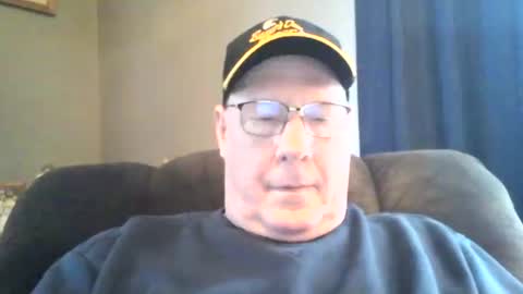 Snapshot of stew1014 chatting on February 2026 01:33:02 PM bobby online show from February 2026 01:33:02 PM