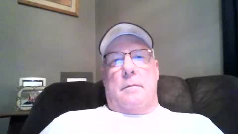 Snapshot of stew1014 chatting on June 2026 02:48:01 PM bobby online show from June 2026 02:48:01 PM