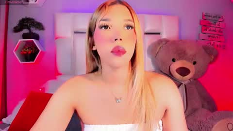 Snapshot of steyseequeen chatting on September 2025 01:40:02 AM Steisee Reyes online show from September 2025 01:40:02 AM