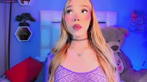 Snapshot of steyseequeen chatting on October 2025 10:51:02 PM Steisee Reyes online show from October 2025 10:51:02 PM