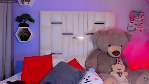 Snapshot of steyseequeen chatting on November 2025 07:22:01 AM Steisee Reyes online show from November 2025 07:22:01 AM