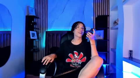 Sthepano  online show from June 2026 04:23:01 AM