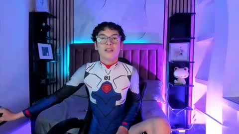 Sthepano  online show from June 2026 09:39:02 PM