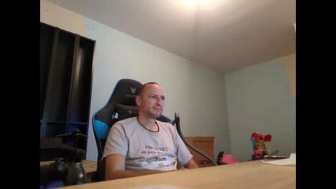 stickolive1 online show from September 2025 09:03:02 PM