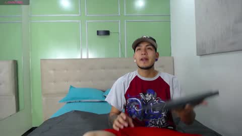 Snapshot of stickxcandy chatting on January 2025 11:47:02 AM StickXCandy online show from January 2025 11:47:02 AM