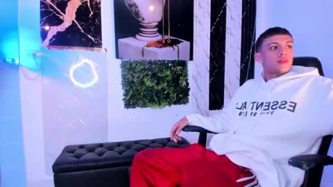 Snapshot of stiiveen_24cm chatting on December 2024 06:22:02 AM Stiven brendan online show from December 2024 06:22:02 AM