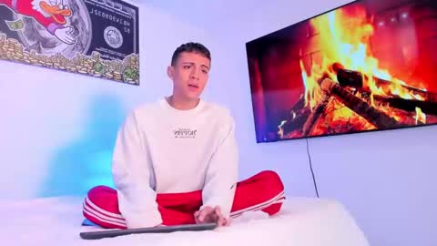 Snapshot of stiiveen_24cm chatting on December 2024 01:41:02 PM Stiven brendan online show from December 2024 01:41:02 PM