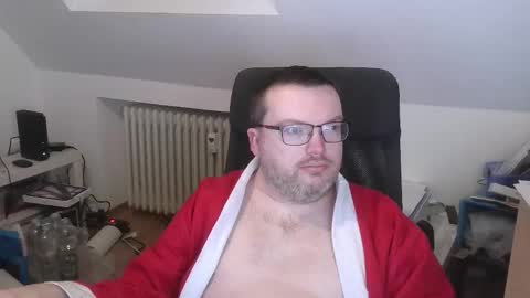 Oliver online show from December 2025 07:36:01 AM