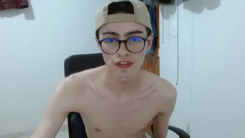 Snapshot of stiv_grant chatting on May 2026 12:04:01 AM stiv_grant online show from May 2026 12:04:01 AM
