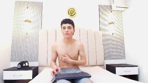 stiven_cooper2 online show from June 2026 02:26:02 PM