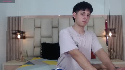 Steven Pooh online show from December 2024 09:38:02 PM