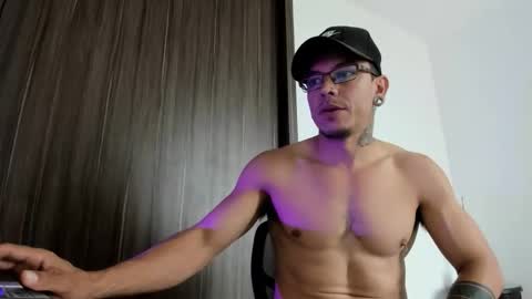 stiven_trainer online show from May 2026 12:54:01 PM