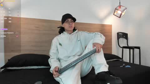 stivenbenet1 online show from December 2024 12:38:01 PM