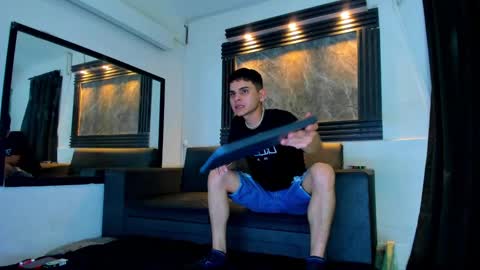 friends online show from September 2025 03:56:01 AM