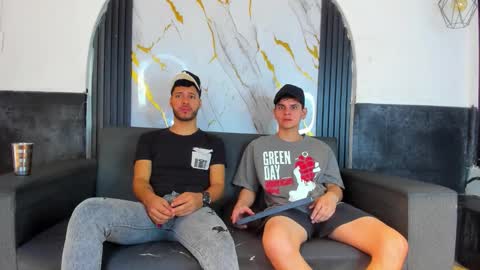 friends online show from February 2026 05:37:01 AM