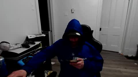 stonedpanda77 online show from April 2026 02:14:02 AM