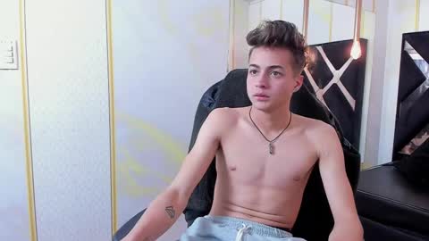 Snapshot of stonne69 chatting on March 2025 08:00:01 PM stonne69 online show from March 2025 08:00:01 PM