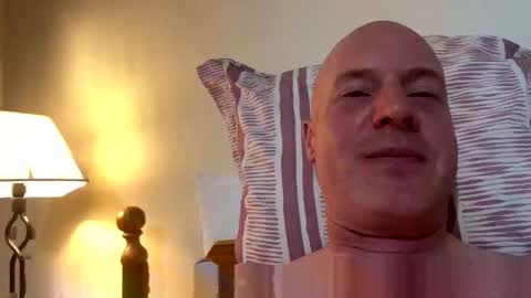 Stoodley22 online show from April 2026 09:01:02 PM