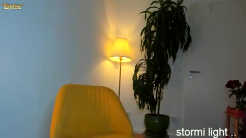 Stormi online show from October 2025 07:33:01 PM
