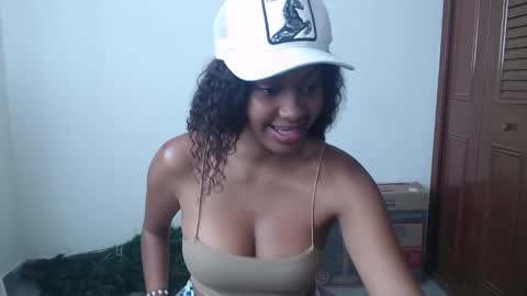 Snapshot of stormihills_ chatting on February 2026 06:02:02 PM stormihills_ online show from February 2026 06:02:02 PM