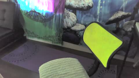 Stormythunder online show from September 2025 05:07:02 PM