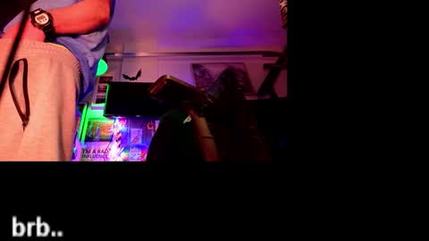 Str8 online show from December 2025 06:35:02 PM