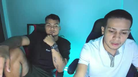 Snapshot of straight_boys_hornys chatting on February 2026 02:48:01 AM straight_boys_hornys online show from February 2026 02:48:01 AM