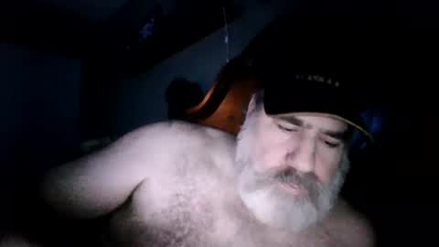Snapshot of straightbear4you chatting on June 2026 11:47:01 AM Straightbear4you online show from June 2026 11:47:01 AM