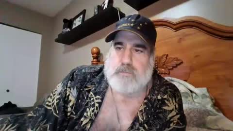 Snapshot of straightbear4you chatting on July 2026 07:47:01 AM Straightbear4you online show from July 2026 07:47:01 AM