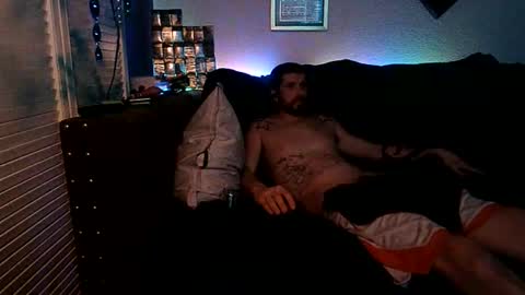 straitpipermann22 online show from April 2026 11:10:01 AM