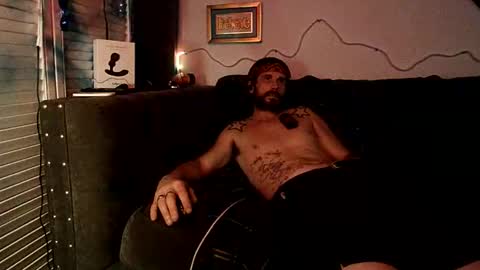 straitpipermann22 online show from May 2026 03:56:01 AM