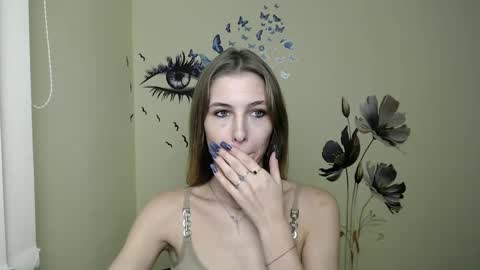 Snapshot of stranger_giirl chatting on December 2024 01:09:02 PM Amalia online show from December 2024 01:09:02 PM