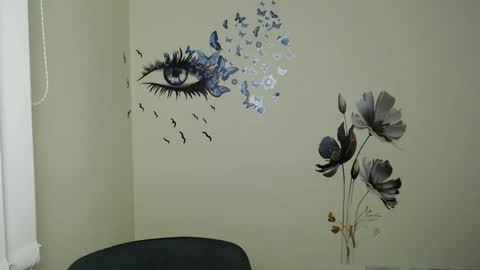 Snapshot of stranger_giirl chatting on December 2024 01:11:02 PM Amalia online show from December 2024 01:11:02 PM