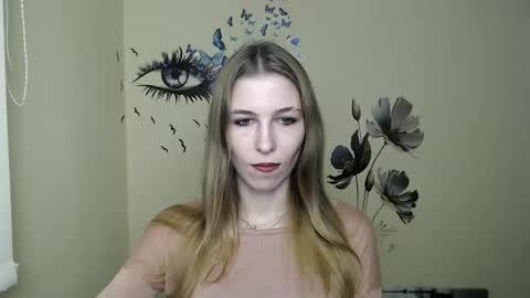 Snapshot of stranger_giirl chatting on December 2024 01:28:01 PM Amalia online show from December 2024 01:28:01 PM