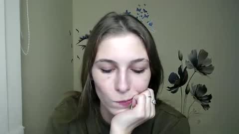 Snapshot of stranger_giirl chatting on December 2024 07:21:02 PM Amalia online show from December 2024 07:21:02 PM