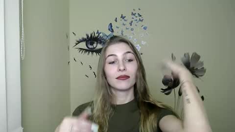 Snapshot of stranger_giirl chatting on December 2024 01:51:02 PM Amalia online show from December 2024 01:51:02 PM