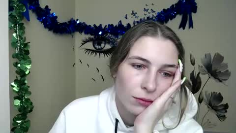 Snapshot of stranger_giirl chatting on December 2024 07:14:01 AM Amalia online show from December 2024 07:14:01 AM