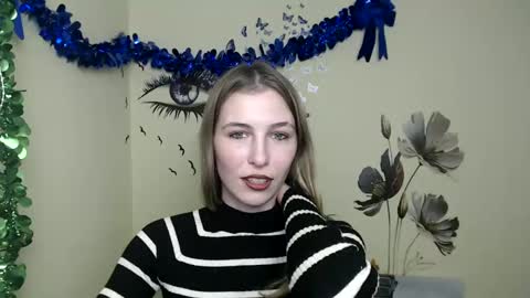 Snapshot of stranger_giirl chatting on December 2024 04:32:01 PM Amalia online show from December 2024 04:32:01 PM