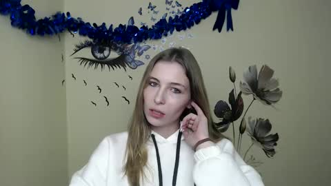 Snapshot of stranger_giirl chatting on January 2025 01:53:02 PM Amalia online show from January 2025 01:53:02 PM