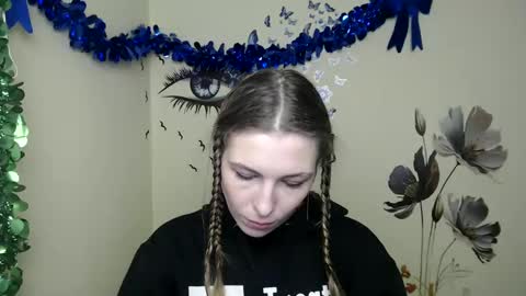 Snapshot of stranger_giirl chatting on January 2025 01:04:01 PM Amalia online show from January 2025 01:04:01 PM