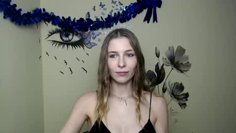 Snapshot of stranger_giirl chatting on January 2025 10:30:02 PM Amalia online show from January 2025 10:30:02 PM